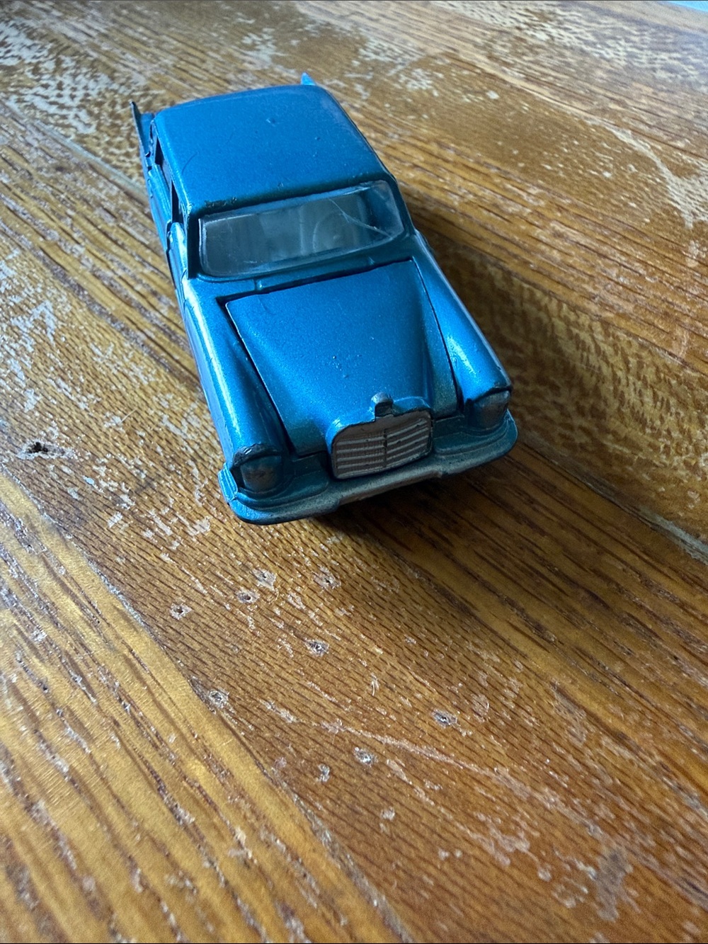MatchBox Lesney no. 46 Mercedes Benz 300